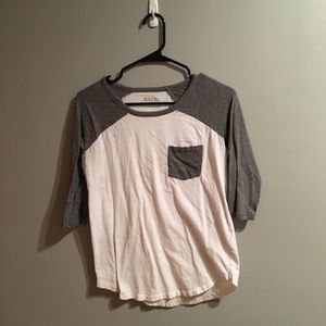 Baseball tee